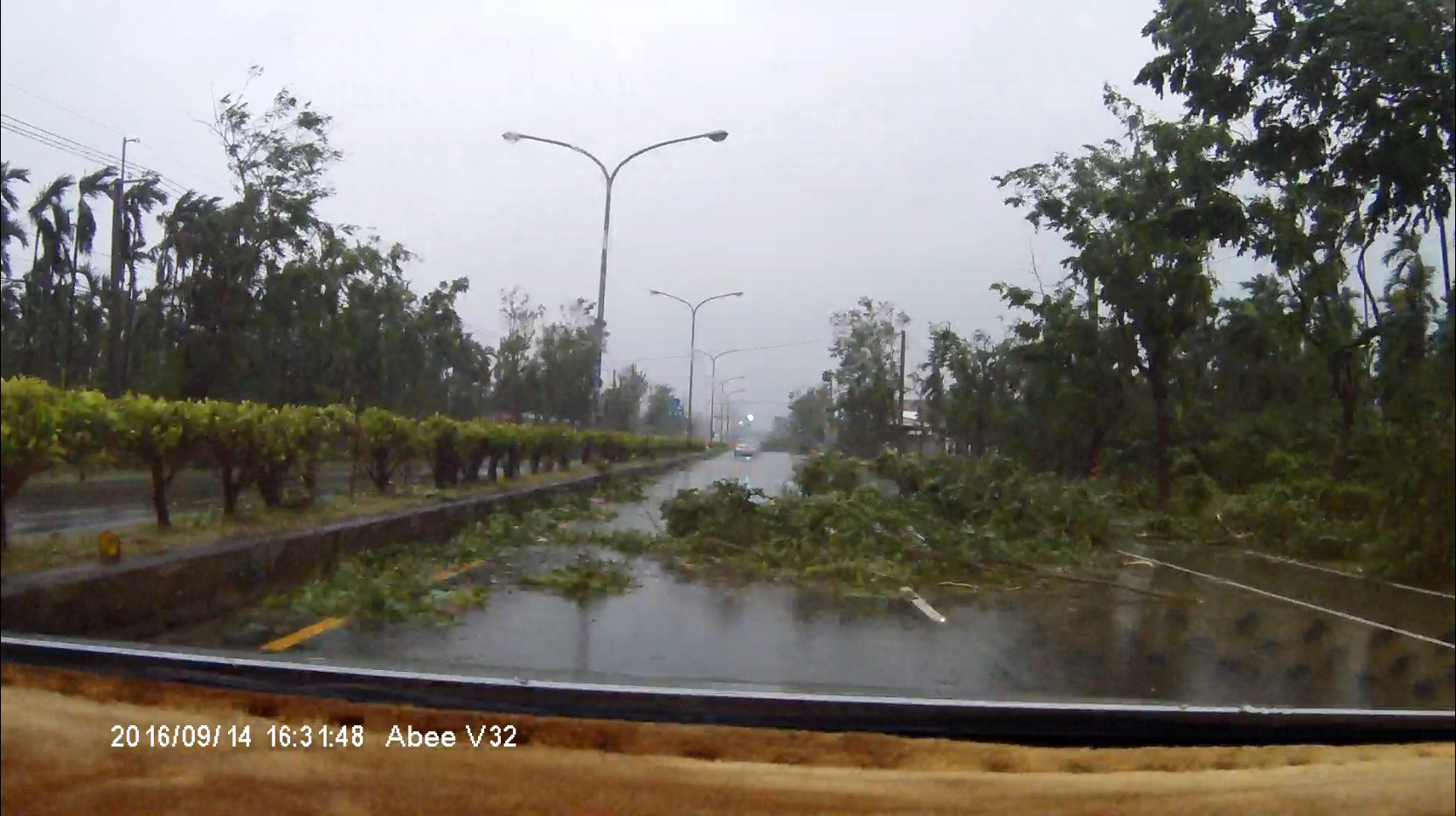 莫蘭蒂颱風 出恆春記~莫蘭蒂颱風(Typhoon Meranti)
