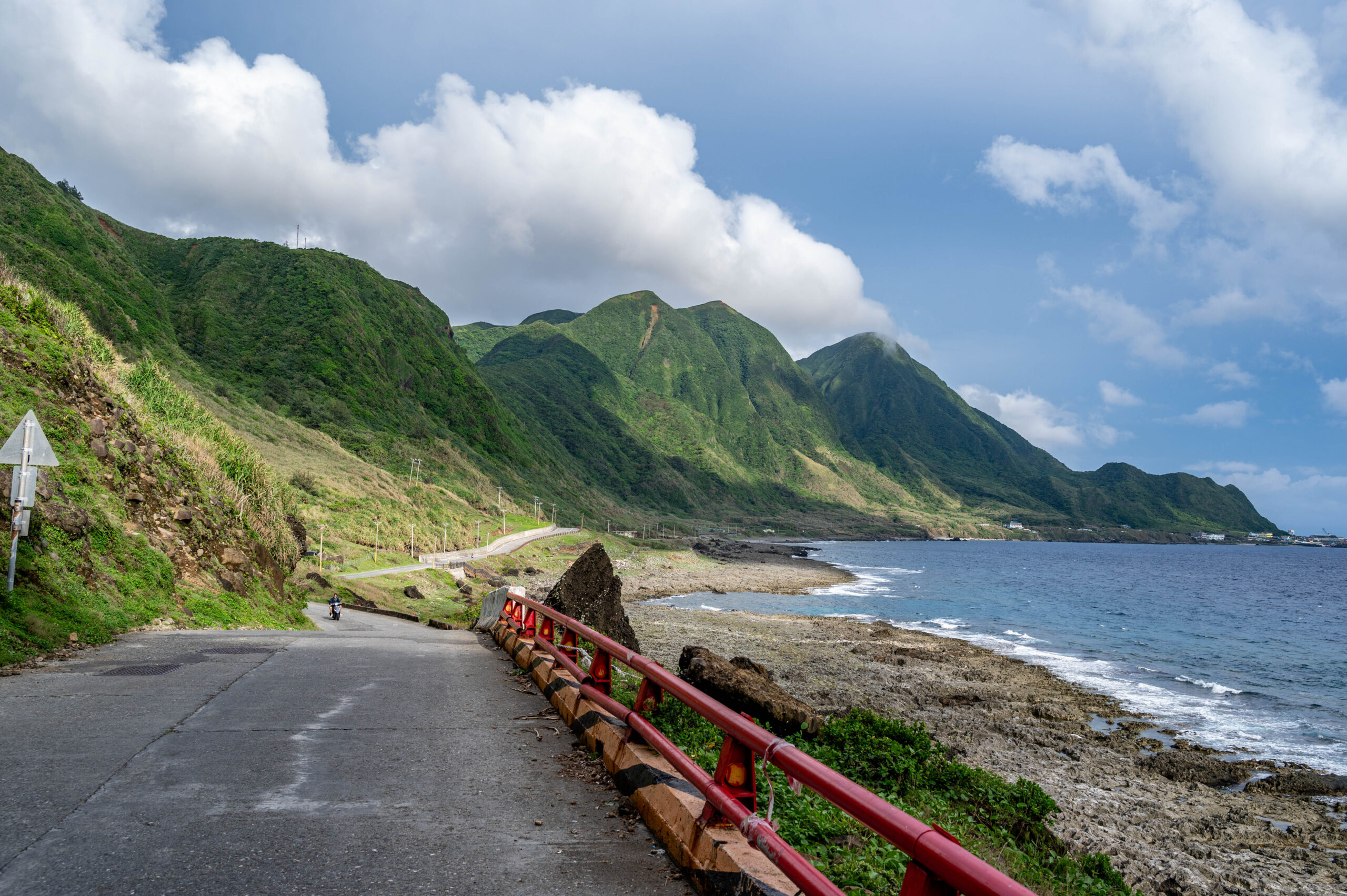 蘭嶼‧人之島 2023/6/30 Day1 龍門港、開元港、像水渠一樣、蘭嶼航空站、虎頭坡