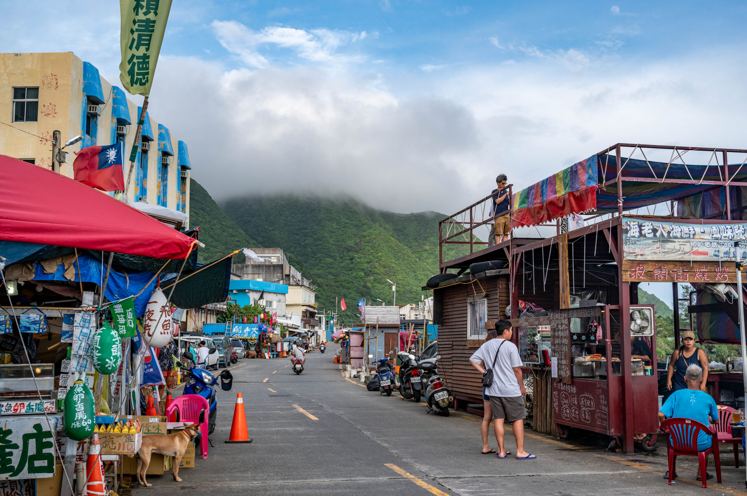 蘭嶼‧人之島 2023/6/30 Day1 龍門港、開元港、像水渠一樣、蘭嶼航空站、虎頭坡