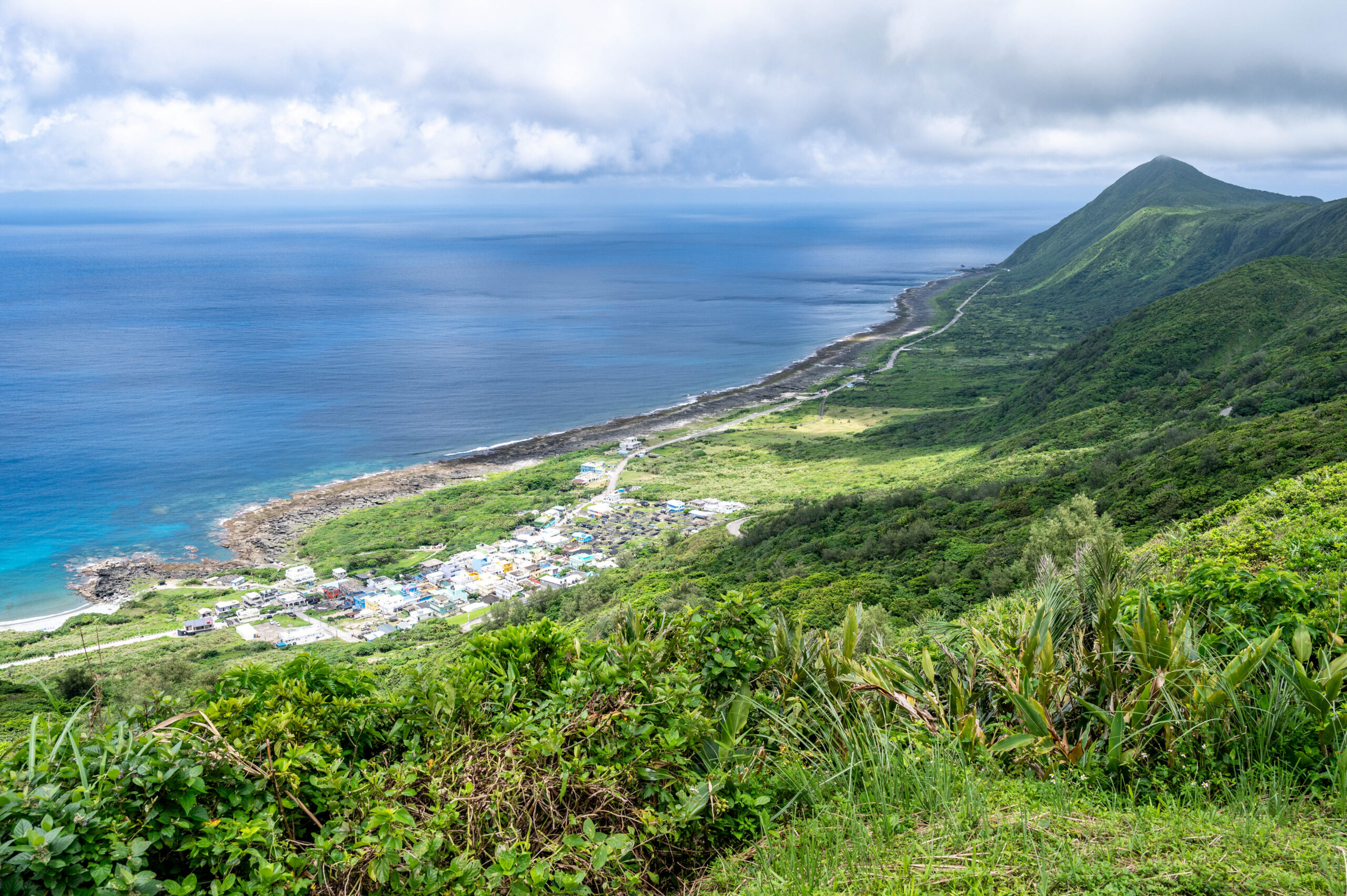 蘭嶼‧人之島 2023/7/2 Day 3 東清灣空拍、蘭嶼氣象站、軍艦岩