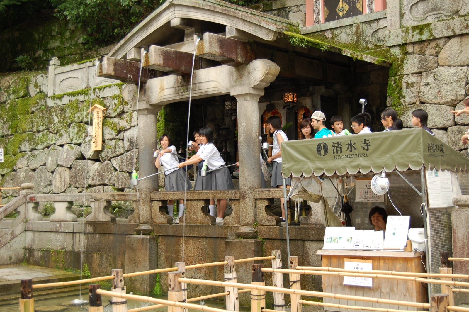 清水寺音羽之瀧的祈福體驗｜2006/07 京都/大阪/神戶