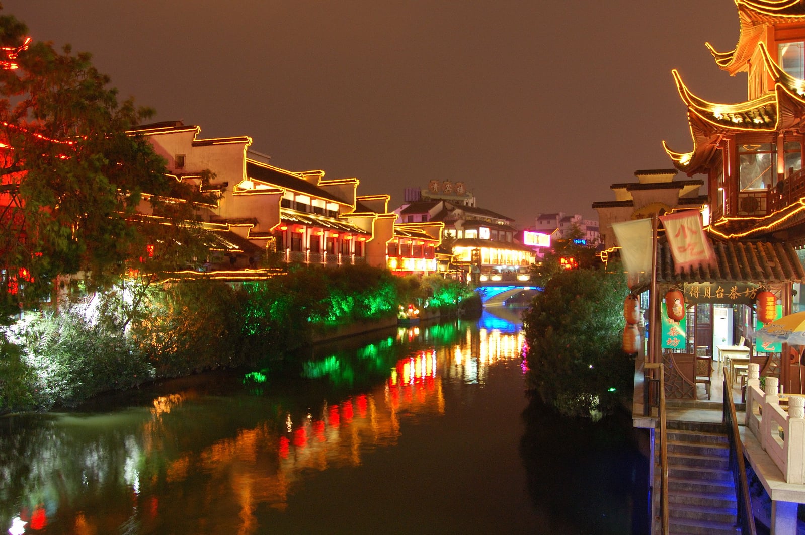 秦淮河畔的璀璨夜色與古風建築｜2007/07 中國江南