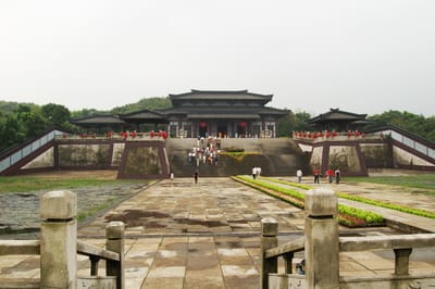 三國城吳王宮的宏偉建築與階梯｜2007/07 中國江南