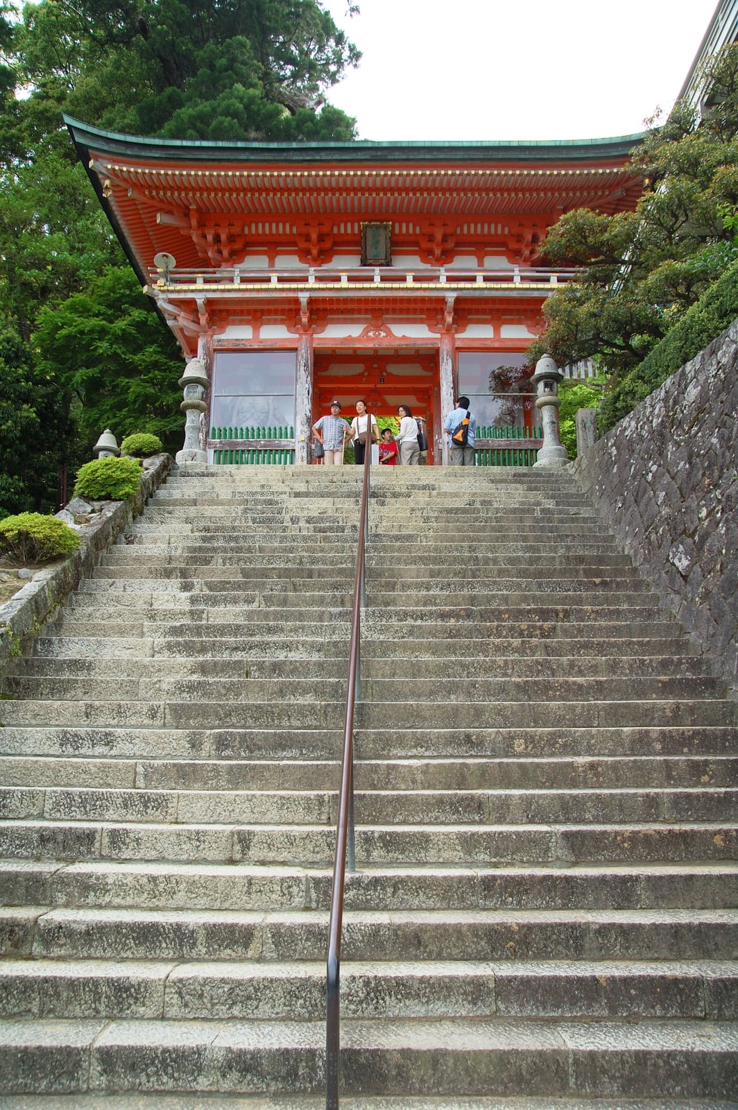 熊野那智大社朱紅門前的石階｜2008/05 紀州半島/京阪