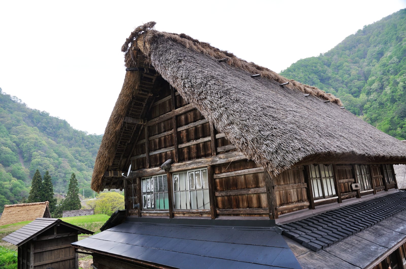 相倉合掌造聚落的傳統木造屋頂｜2012/05 北陸