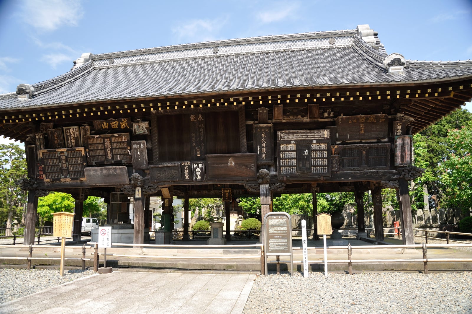 成田山新勝寺的古樸木造建築｜2012/05 北陸