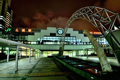 札幌車站前的夜色拱門