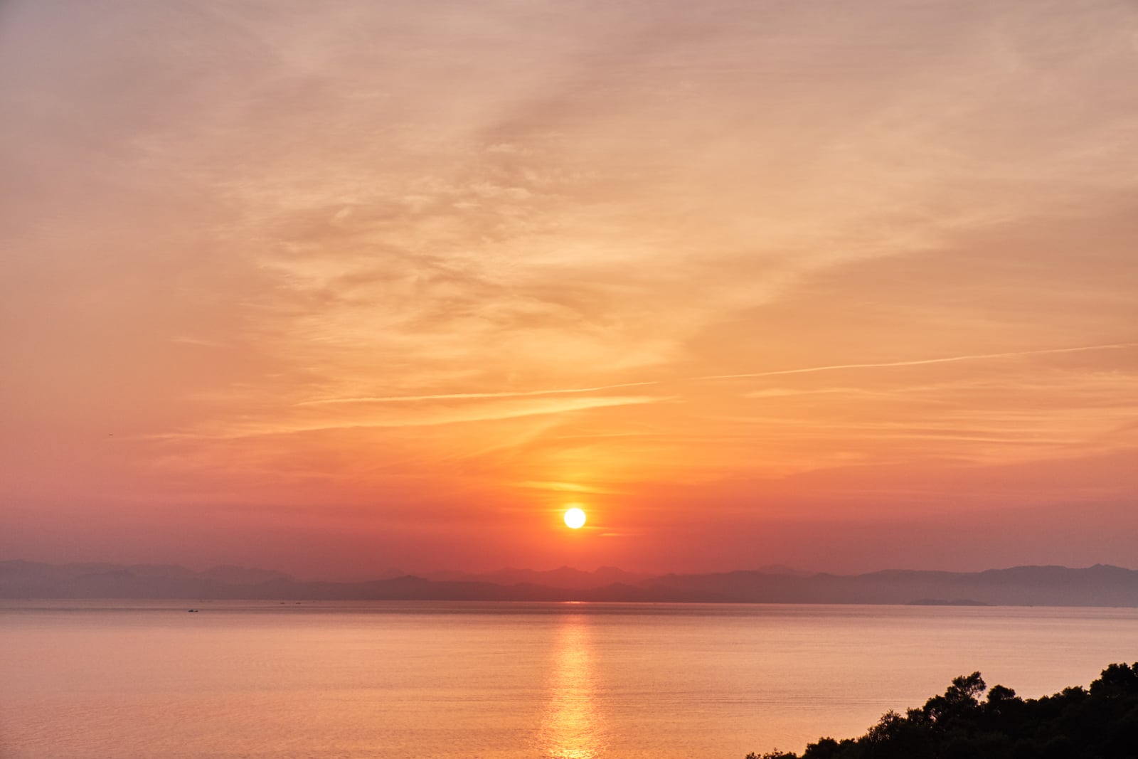 媽祖巨神像前的海上夕陽餘暉｜2017/04 馬祖四日
