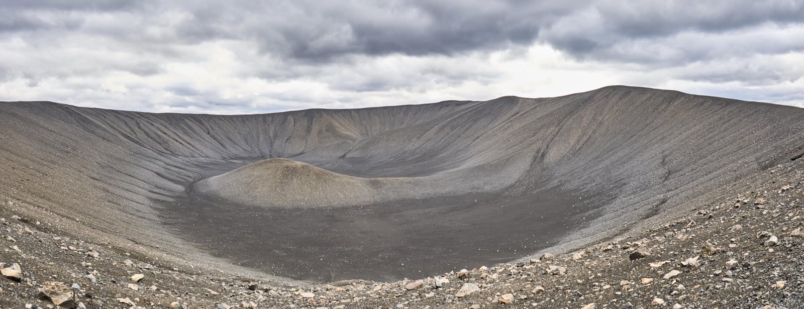 惠爾山巨大火山灰熔岩錐廣角全景｜2017/06 冰島