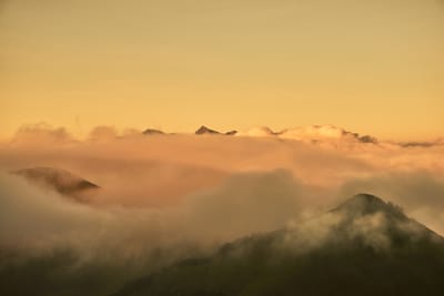 武嶺牌樓遠眺的雲海夕照｜2017/09 合歡山