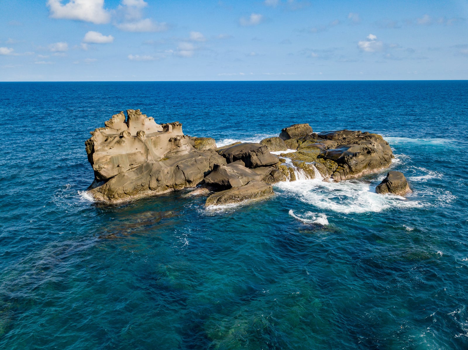 滿州鄉佳樂水奇岩與蔚藍海景｜2018/02~07 國境之南空拍