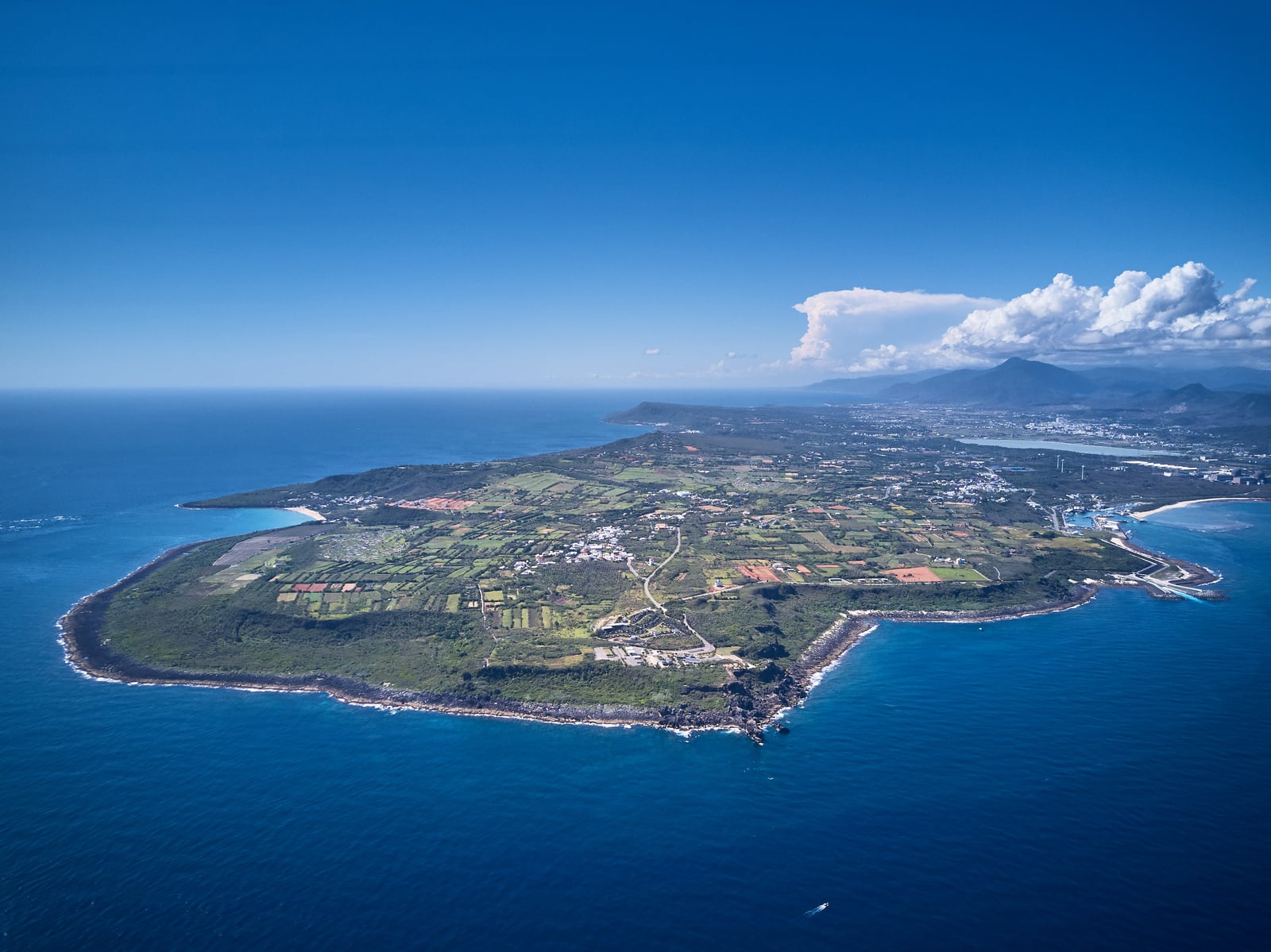 鳥瞰鵝鑾鼻海岸與壯麗半島風光｜2018/02~07 國境之南空拍