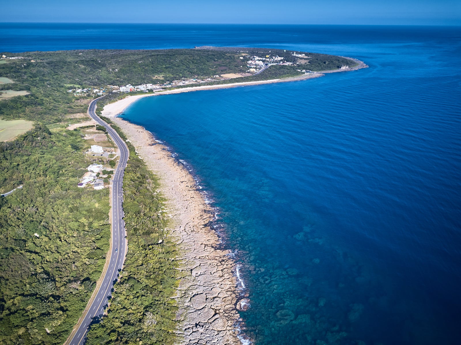 砂島海岸的蔚藍海景與沿海公路空拍｜2018/02~07 國境之南空拍