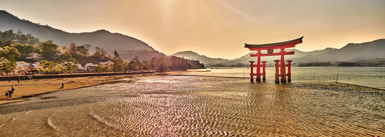 夕陽餘暉下的嚴島神社海上大鳥居｜2018/03 北九州/廣島