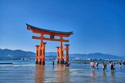 嚴島神社海上大鳥居的退潮時刻