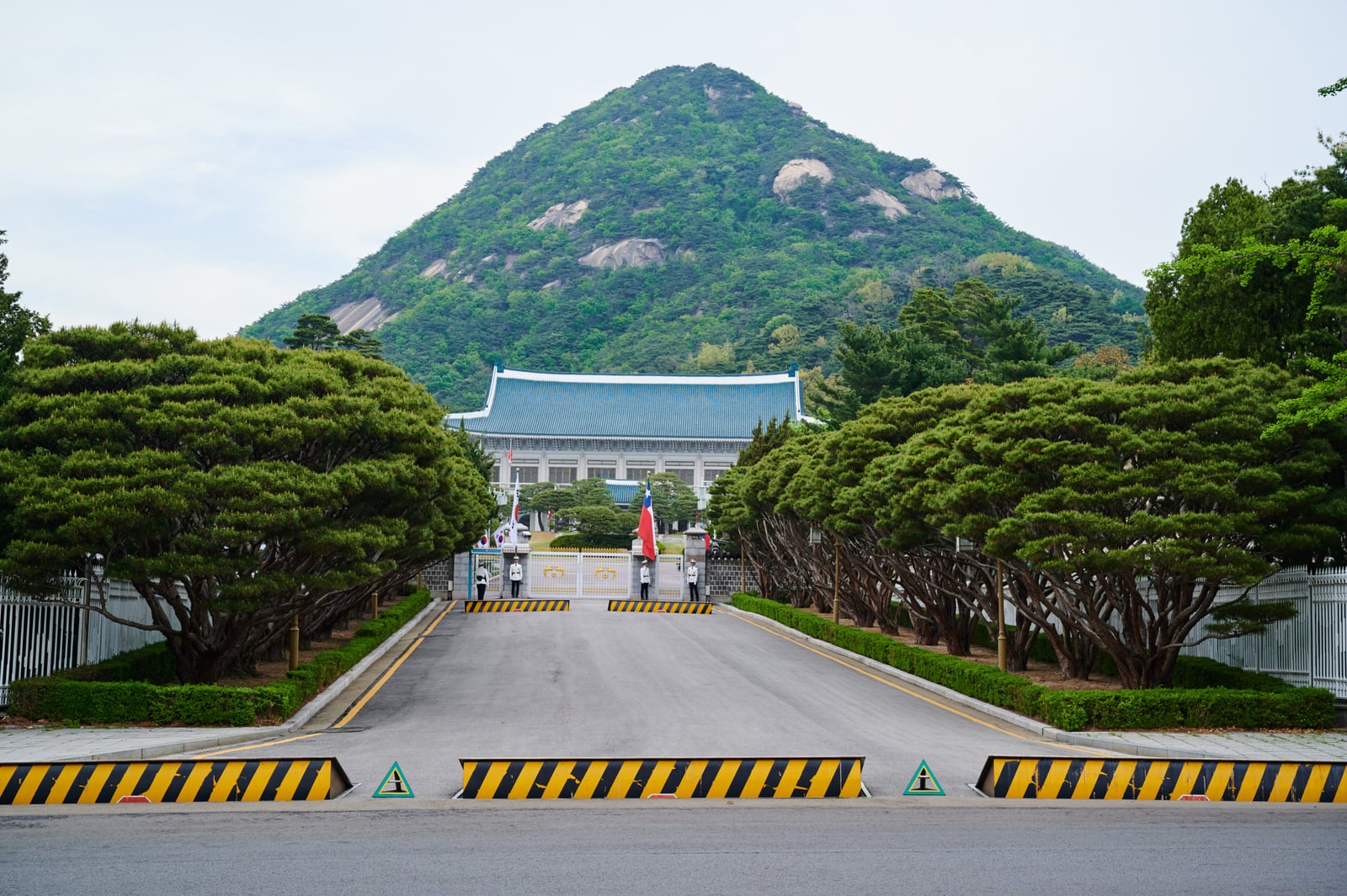 景福宮神武門與北岳山景觀｜2018/04+2019/04 韓國首爾