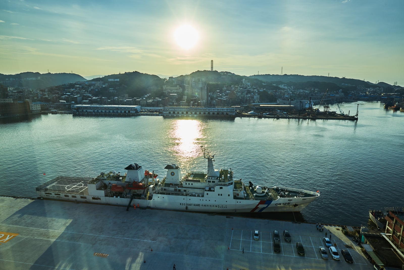 基隆港夕陽下的海巡艦艇｜2018/07+2017/07 東北角/北海岸