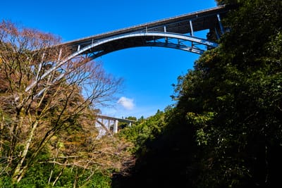高千穗峽谷上的壯麗拱橋