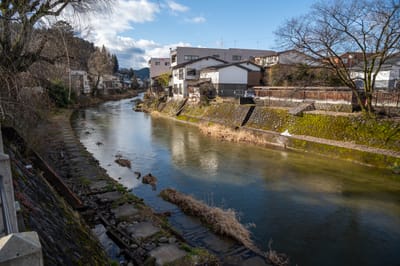 人馬問屋跡旁的宮川河畔風光｜2020/02 合掌村/北陸/名古屋