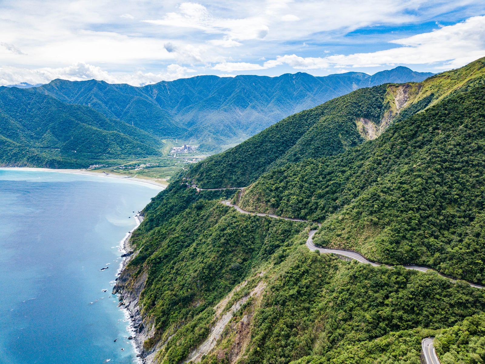 望那之丘俯瞰蘇花公路蜿蜒海岸線｜2020/08 宜蘭四日