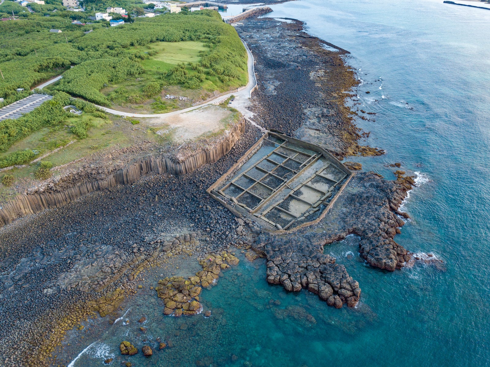 西嶼池西岩瀑與廢棄九孔養殖池空拍｜2020/09 澎湖四日