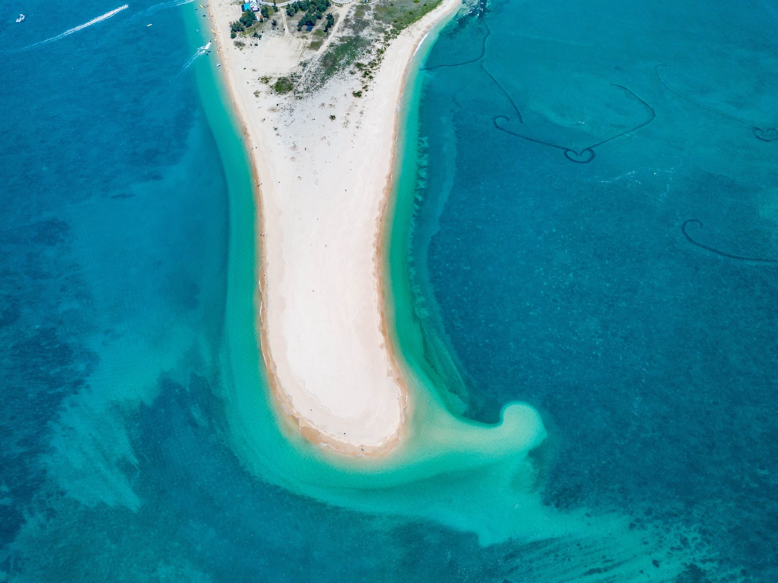 吉貝沙尾的夢幻湛藍海灣｜2020/09 澎湖四日