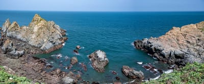 大砲連觀景台的壯闊海蝕地景