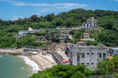 津沙聚落的依山傍海風光