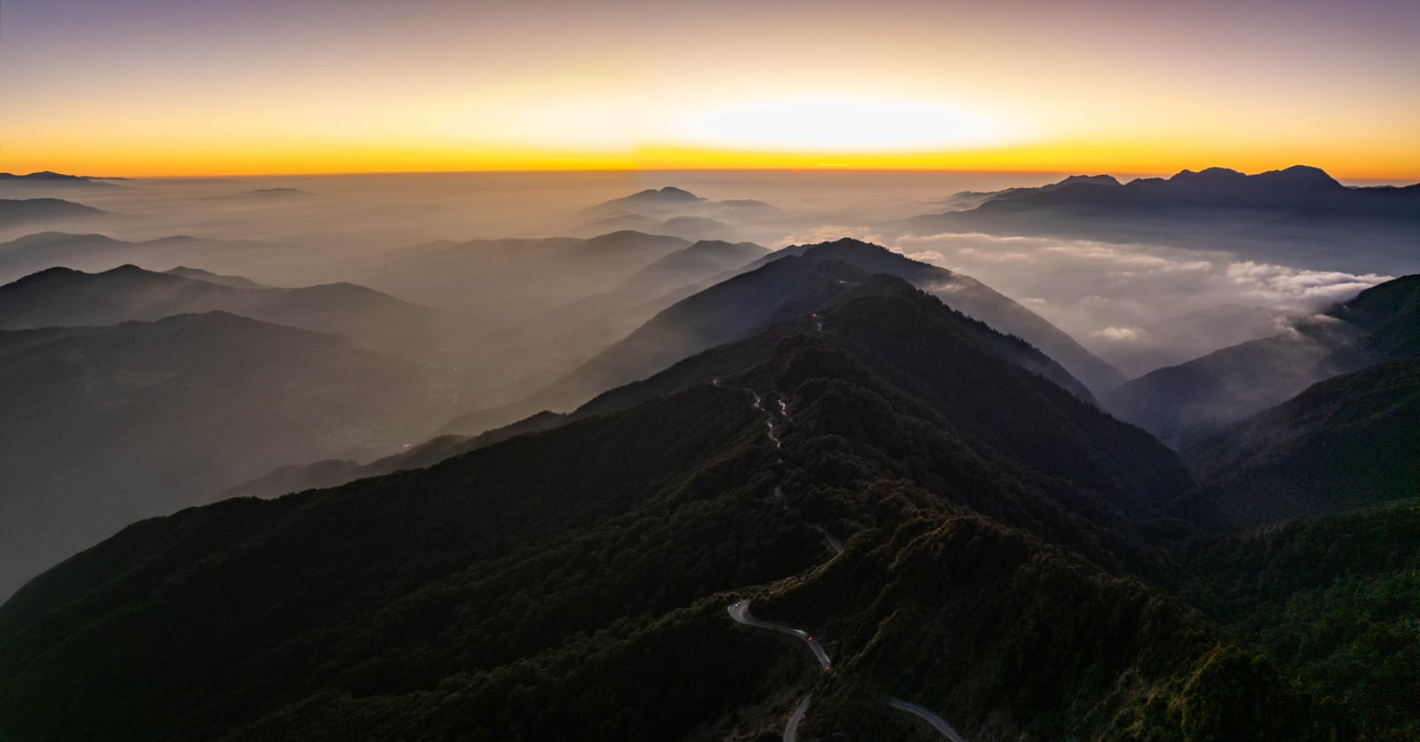 昆陽馬蹄彎的絕美夕陽雲海｜2025/02 合歡山+福壽山農場