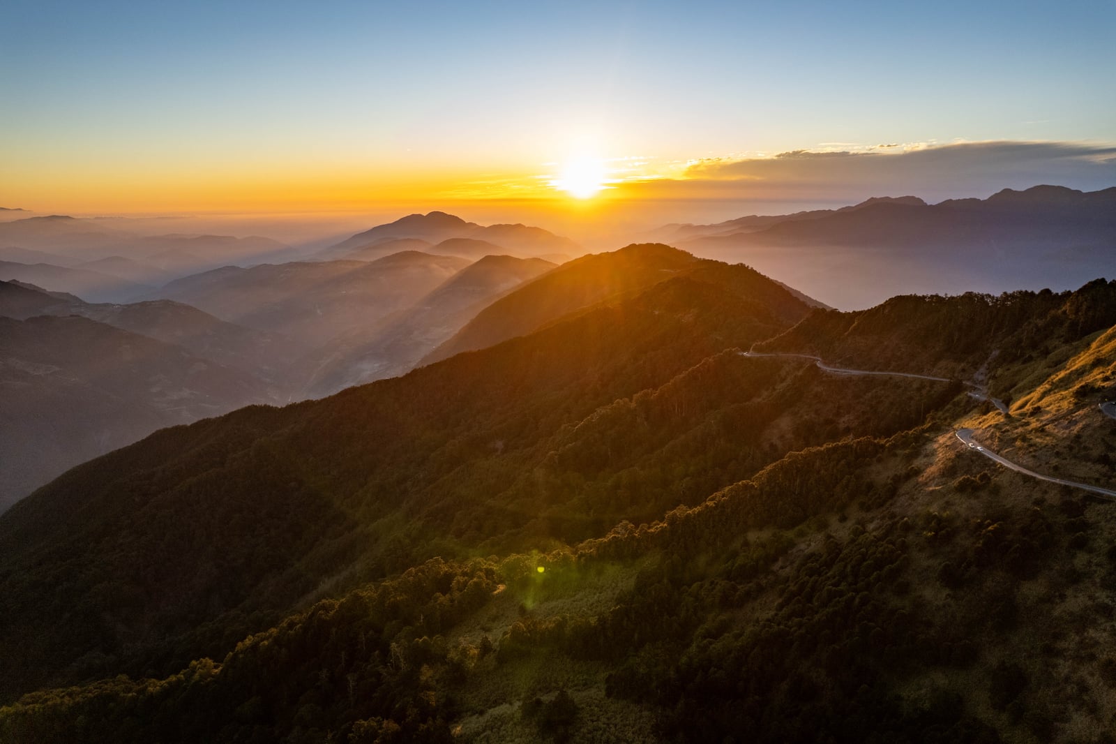 群山之巔的金色夕陽餘暉｜2025/02 合歡山+福壽山農場