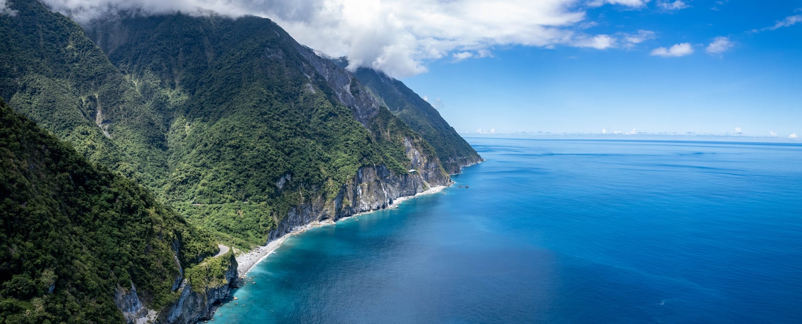 崇德海灘俯瞰清水斷崖壯麗全景｜2022/08 花東五日