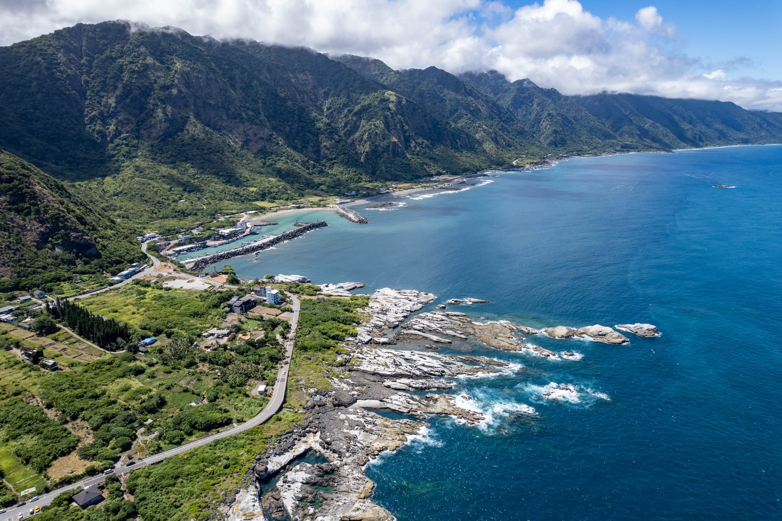 俯瞰石梯坪海岸的壯麗地景｜2022/08 花東五日