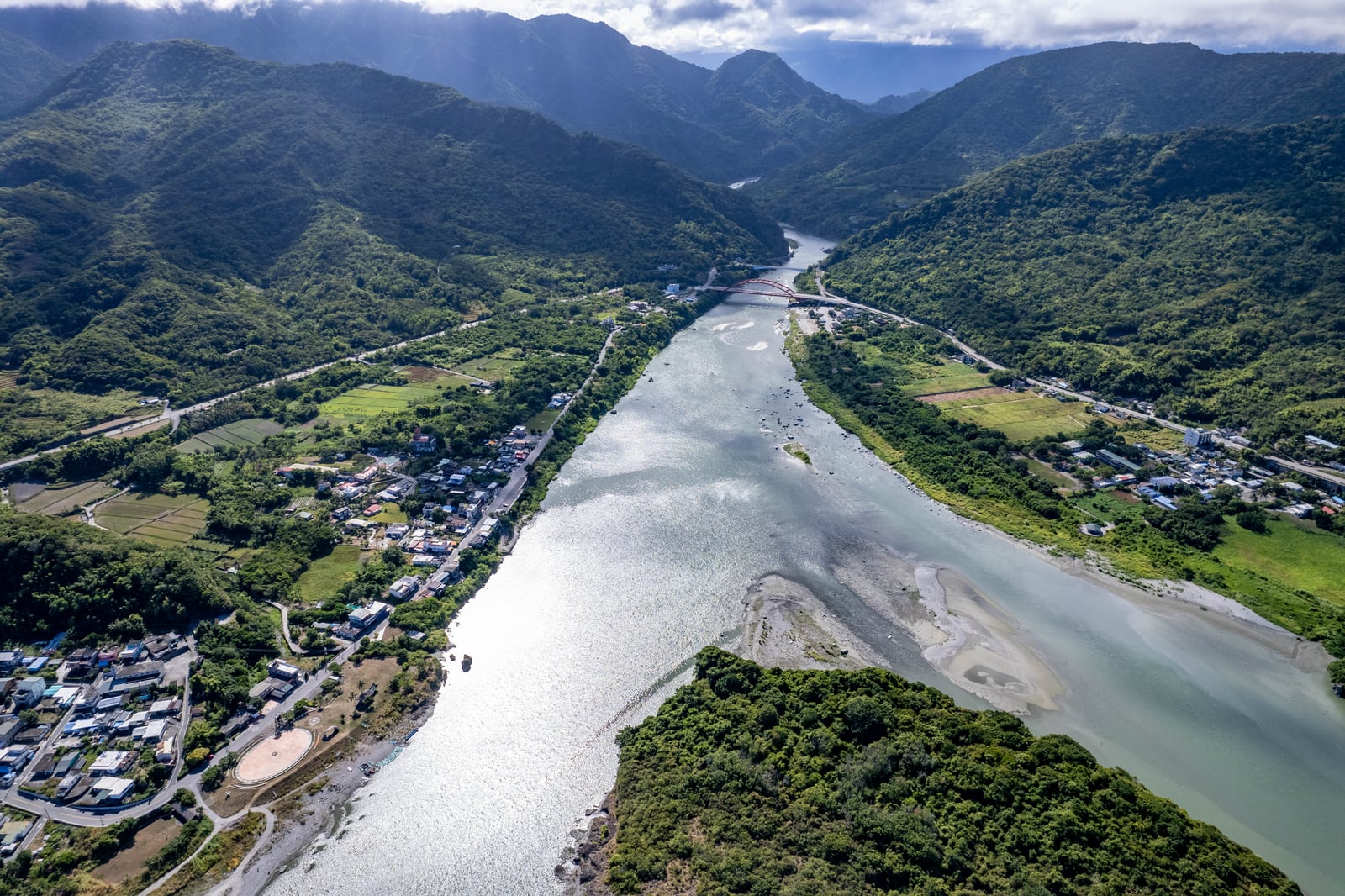俯瞰秀姑巒溪口與翠綠山巒｜2022/08 花東五日