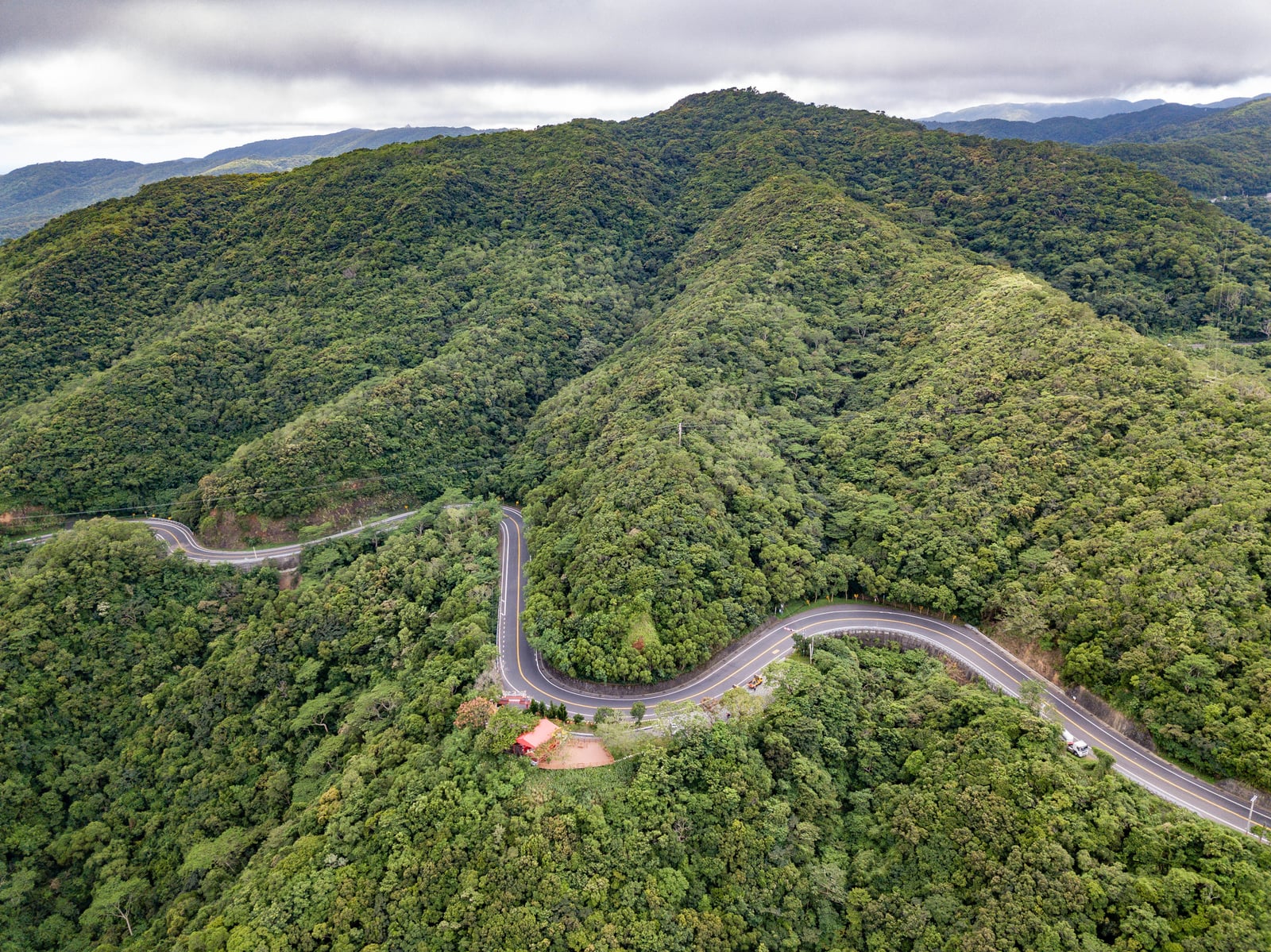 藏橋於林景觀台俯瞰蜿蜒山路｜2022-2024 南迴台9線
