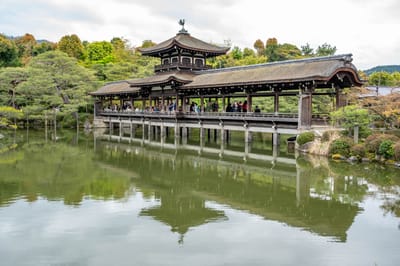 平安神宮貴賓館尚美館的池畔倒影｜2023/04 關西賞櫻/環球影城