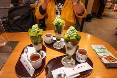 京都車站大樓內的精緻抹茶聖代饗宴