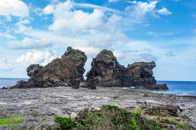雙獅岩的壯麗海蝕地景