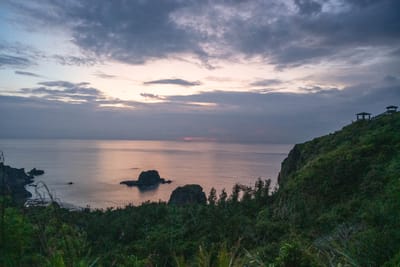 小長城步道的清晨微光海景｜2024/08 綠島二日