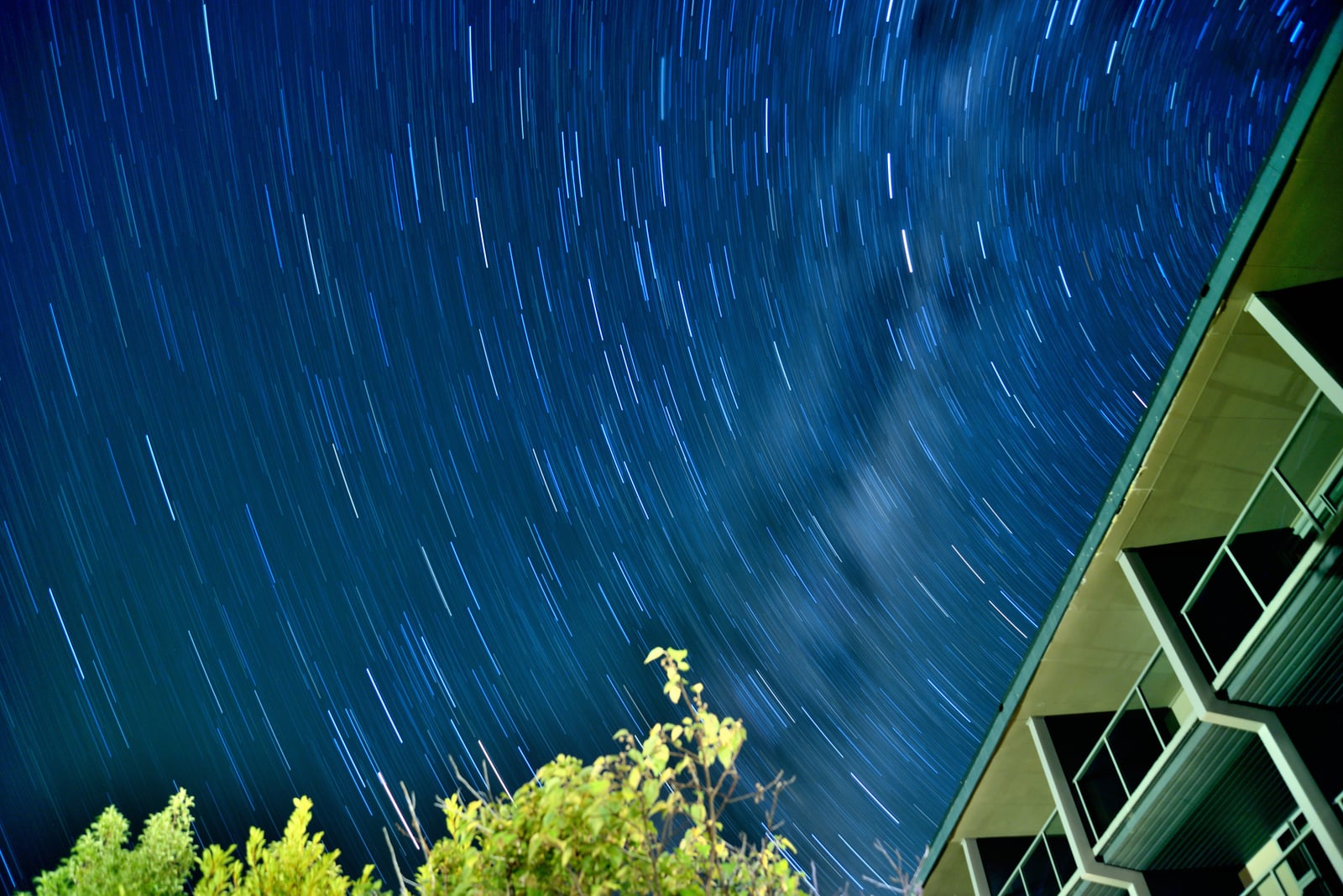 群山下的璀璨星軌夜空｜2016/04 紐西蘭南北島