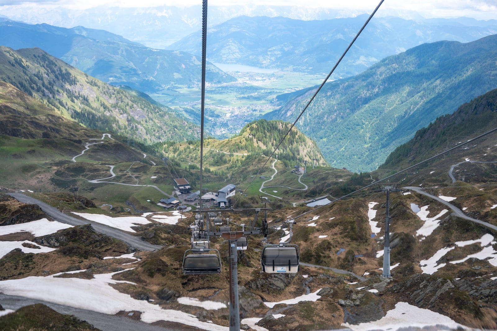 搭乘 Kristallbahn 俯瞰高山山谷與殘雪｜2026/06 阿爾卑斯山脈之德奧邊境