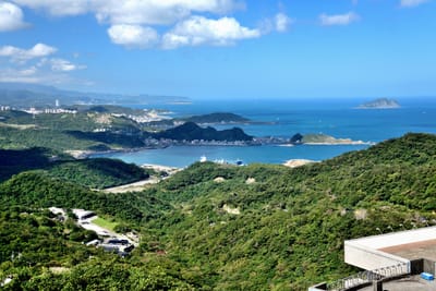 眺望瑞芳山海交錯與湛藍海岸風光